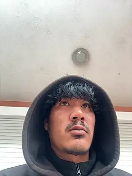 juniiorre online show from 10/19/25, 11:11