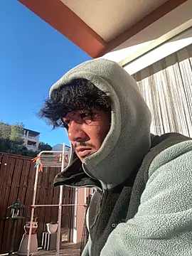 juniiorre online show from 11/05/25, 08:25