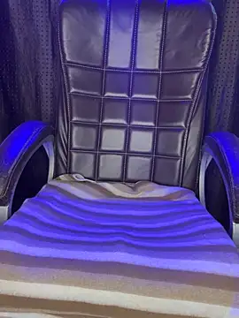 SCHOOL Girl 0 online show from 12/18/24, 10:19