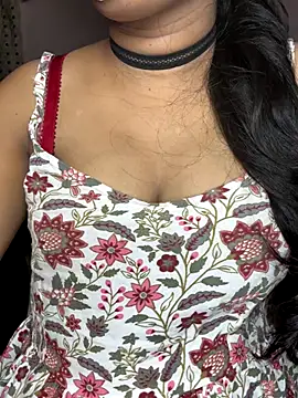 SCHOOL Girl 0 online show from 09/23/25, 10:51