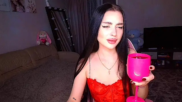 Snapshot of __Malika__ chatting on 09/25/25, 02:32   Malika   online show from 09/25/25, 02:32