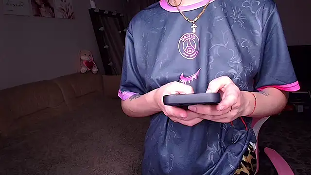   Malika   online show from 12/14/25, 02:00