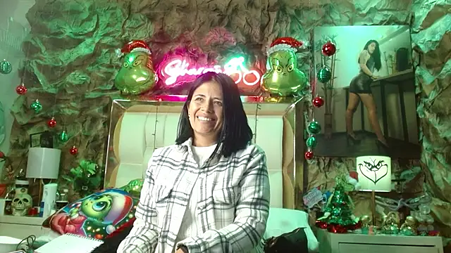 Snapshot of sharoon_cheerry chatting on 01/03/25, 06:35 sharoon cheerry online show from 01/03/25, 06:35