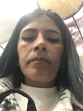 Snapshot of sharoon_cheerry chatting on 01/05/25, 12:42 sharoon cheerry online show from 01/05/25, 12:42