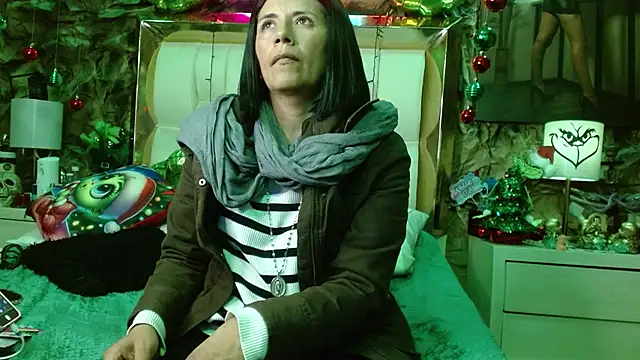 Snapshot of sharoon_cheerry chatting on 01/06/25, 07:13 sharoon cheerry online show from 01/06/25, 07:13