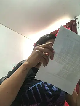 Snapshot of sharoon_cheerry chatting on 03/01/25, 06:32 sharoon cheerry online show from 03/01/25, 06:32