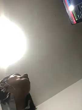 Snapshot of sharoon_cheerry chatting on 03/12/25, 10:05 sharoon cheerry online show from 03/12/25, 10:05