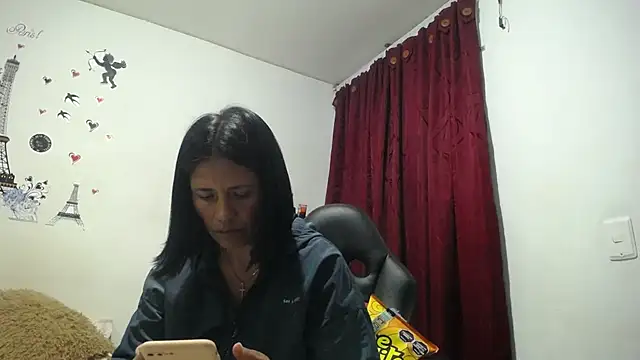 Snapshot of sharoon_cheerry chatting on 03/19/25, 11:17 sharoon cheerry online show from 03/19/25, 11:17