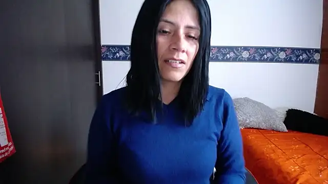 Snapshot of sharoon_cheerry chatting on 10/07/25, 11:51 sharoon cheerry online show from 10/07/25, 11:51