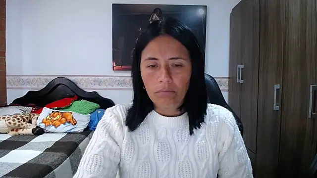 Snapshot of sharoon_cheerry chatting on 03/19/26, 04:11 sharoon cheerry online show from 03/19/26, 04:11