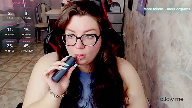 Snapshot of alexa_sweetyy chatting on 05/02/26, 04:50 alexa sweetyy online show from 05/02/26, 04:50