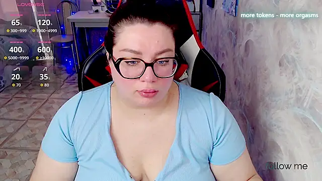 Snapshot of alexa_sweetyy chatting on 05/08/26, 05:57 alexa sweetyy online show from 05/08/26, 05:57