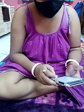 Snapshot of Bengali-boudi chatting on 06/11/26, 06:39 Bengali-boudi online show from 06/11/26, 06:39