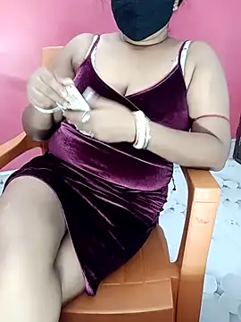 Snapshot of Bengali-boudi chatting on 06/15/26, 05:59 Bengali-boudi online show from 06/15/26, 05:59