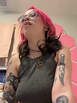 MissRomero online show from 01/10/25, 03:07