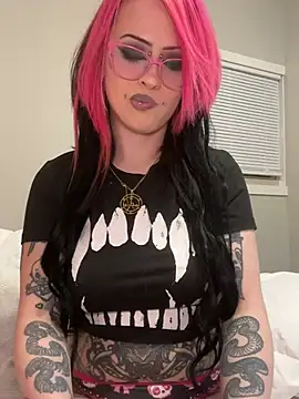 MissRomero online show from 01/12/25, 02:14