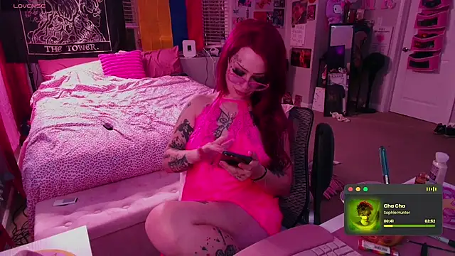 MissRomero online show from 11/30/25, 01:42