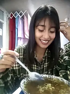 Snapshot of Scarlet_wd18 chatting on 03/11/25, 11:37 Scarlet wd18 online show from 03/11/25, 11:37