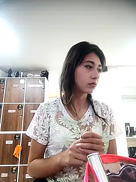 Snapshot of Scarlet_wd18 chatting on 03/14/25, 08:38 Scarlet wd18 online show from 03/14/25, 08:38