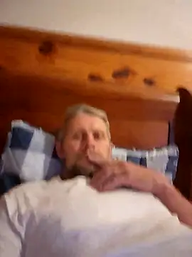 Snapshot of Sethlin79 chatting on 10/21/25, 05:08 Sethlin79 online show from 10/21/25, 05:08