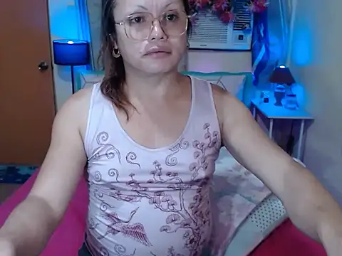 UrAsianPrincessDanie online show from 11/02/25, 01:46