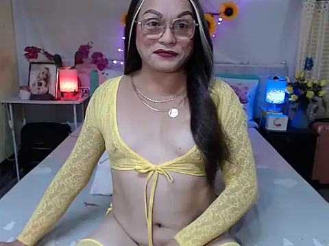 UrAsianPrincessDanie online show from 07/19/26, 12:09