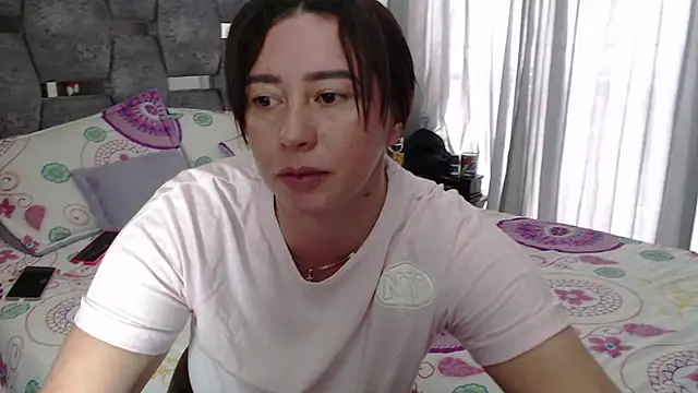 sara hott 1 online show from 02/13/26, 02:24