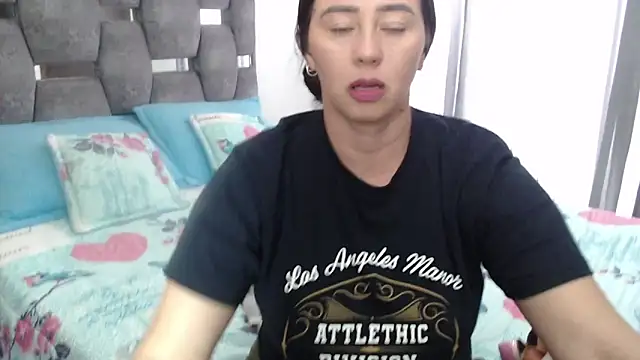 sara hott 1 online show from 03/12/26, 07:31