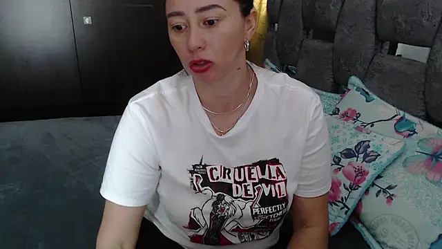 sara hott 1 online show from 07/22/26, 03:26