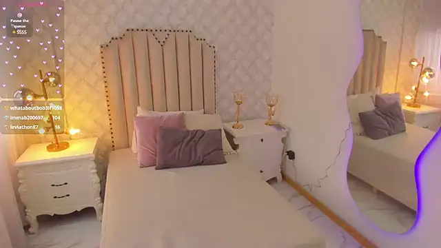 Pia Johnson  online show from 03/07/25, 05:28