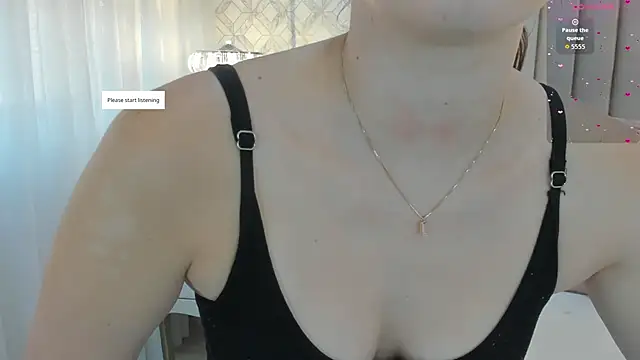 Pia Johnson  online show from 10/24/25, 11:28