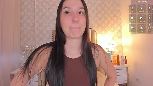 Pia Johnson  online show from 04/21/26, 11:38