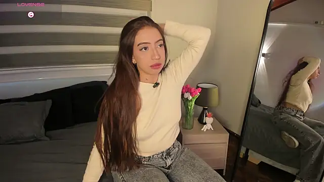 MERIDA TAYLOR online show from 04/22/26, 01:45