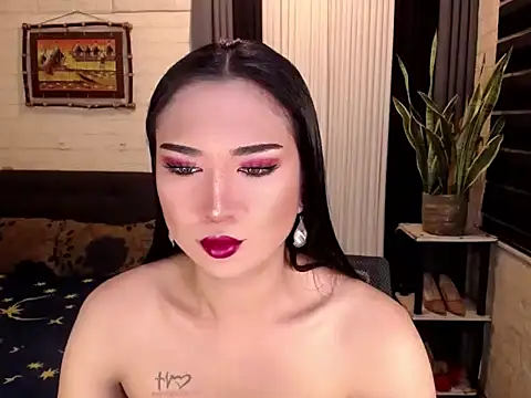 Yesha harper online show from 12/13/24, 04:49