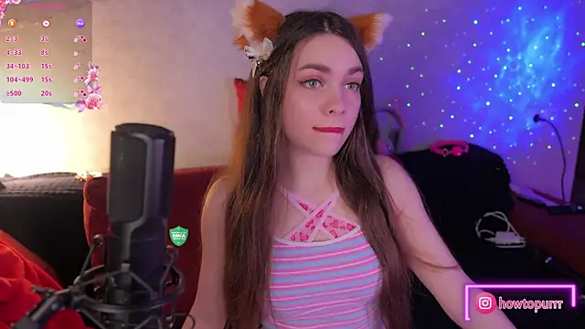 Snapshot of How2Meow chatting on 02/18/25, 05:21 How2Meow online show from 02/18/25, 05:21