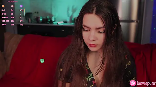 Snapshot of How2Meow chatting on 02/07/26, 05:05 How2Meow online show from 02/07/26, 05:05