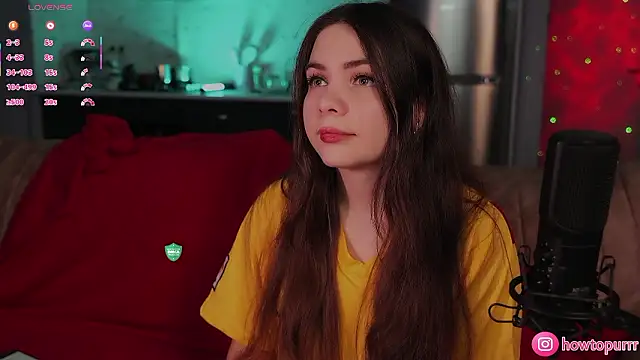 Snapshot of How2Meow chatting on 02/19/26, 05:09 How2Meow online show from 02/19/26, 05:09