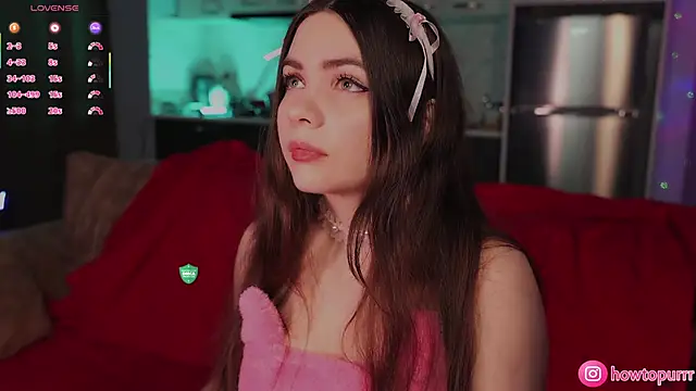 Snapshot of How2Meow chatting on 02/20/26, 04:51 How2Meow online show from 02/20/26, 04:51