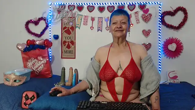 loquitaqueen011 online show from 02/16/25, 02:31