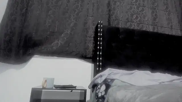 amareto queen online show from 12/13/25, 09:53