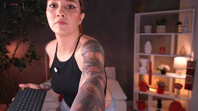 RedJasmine  online show from 03/27/26, 08:52