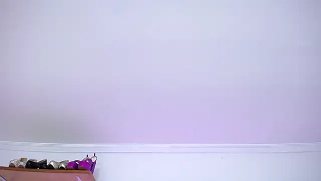 Jessica-Kraftt online show from 05/27/26, 01:57