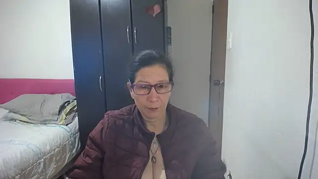Snapshot of latin49 chatting on 06/12/26, 04:33 latin49 online show from 06/12/26, 04:33