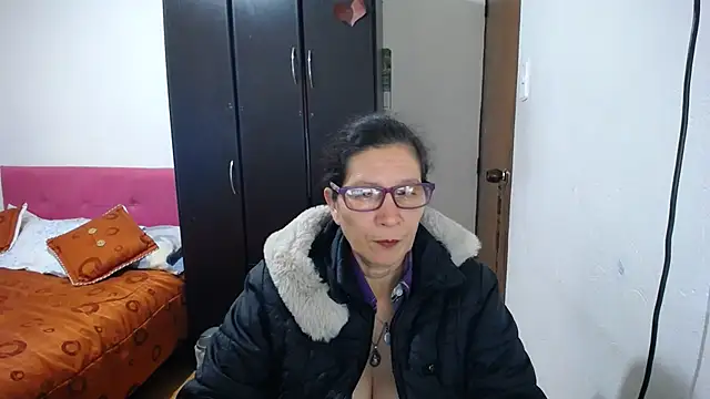 Snapshot of latin49 chatting on 07/11/26, 06:16 latin49 online show from 07/11/26, 06:16