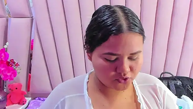 ValenTitis online show from 02/09/25, 02:17