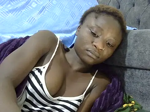 Snapshot of sweet_caci chatting on 07/21/26, 12:18 sweet caci online show from 07/21/26, 12:18