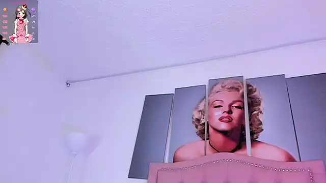 Snapshot of Jade20_ chatting on 01/22/25, 09:43 Jade20  online show from 01/22/25, 09:43