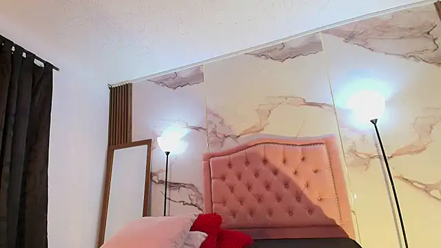 Jade20  online show from 02/21/26, 10:00