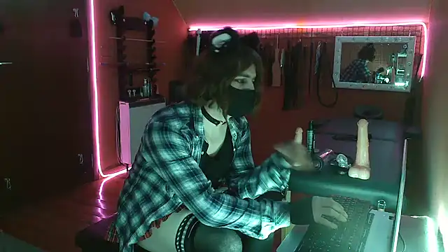 Ginny-the-bdsm-nympho online show from 03/09/25, 06:00