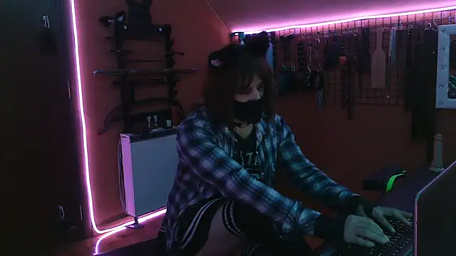 Snapshot of Ginny-the-bdsm-nympho chatting on 01/15/26, 06:11 Ginny-the-bdsm-nympho online show from 01/15/26, 06:11